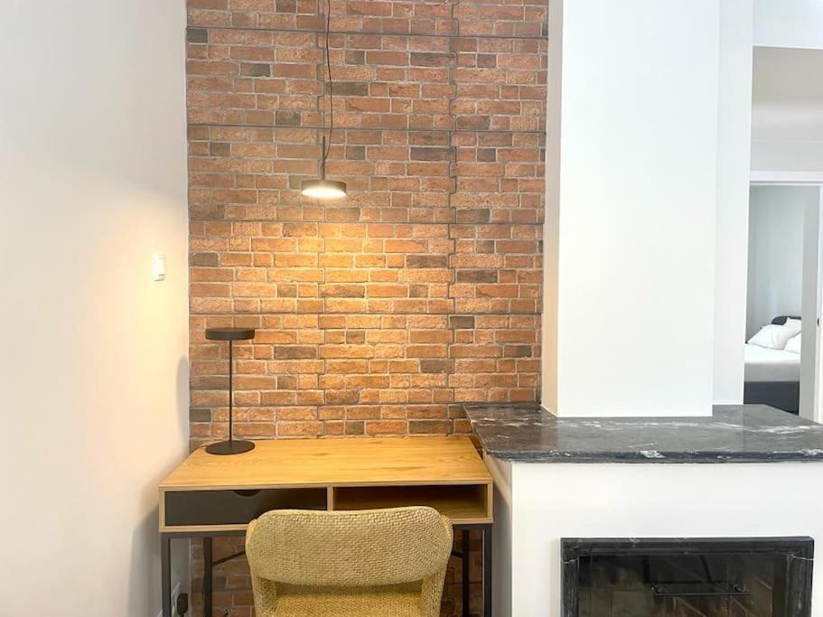 Moon Downtown Apartment *