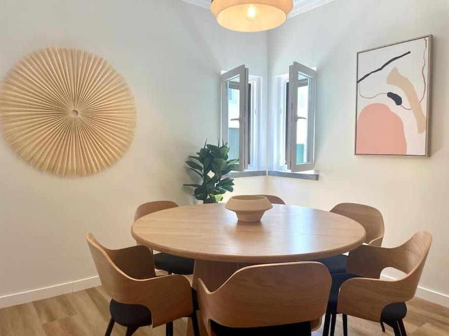 Moon Downtown Apartment